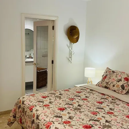 Hotel apartamentowy Sunset Ocean View By Aquamarina