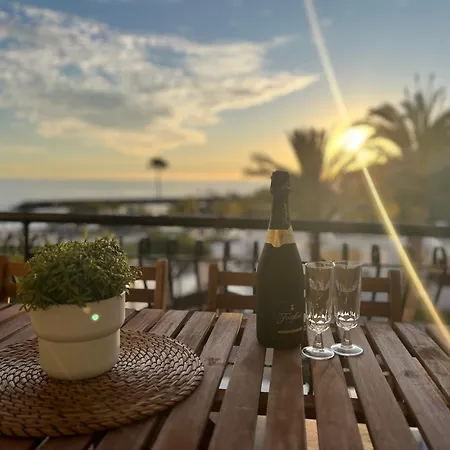 Апарт-отель Sunset Ocean View By Aquamarina 4*