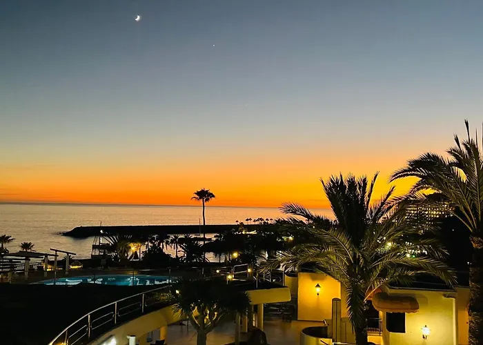 Sunset Ocean View By Aquamarina 4*