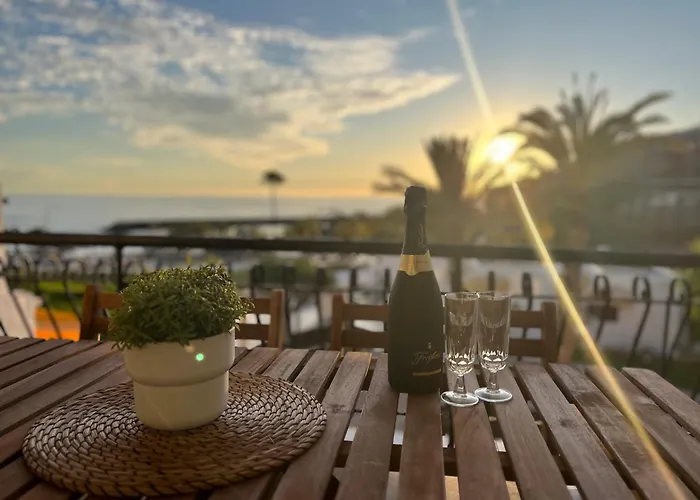 شقة فندقية Sunset Ocean View By Aquamarina 4*